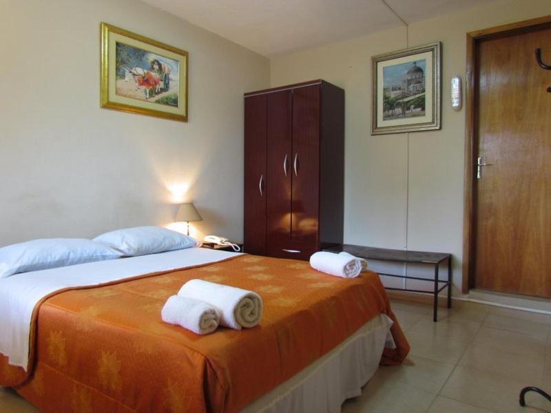 Hostal Casa Suiza Asuncion Extérieur photo
